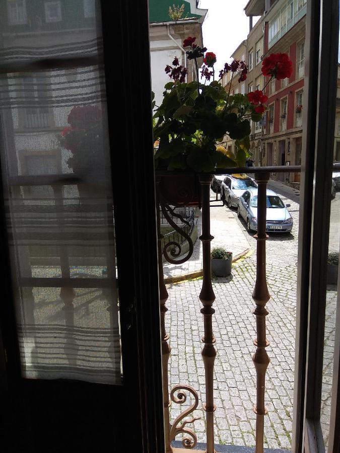 Apartamento Cine Colon Ribadeo Exterior photo